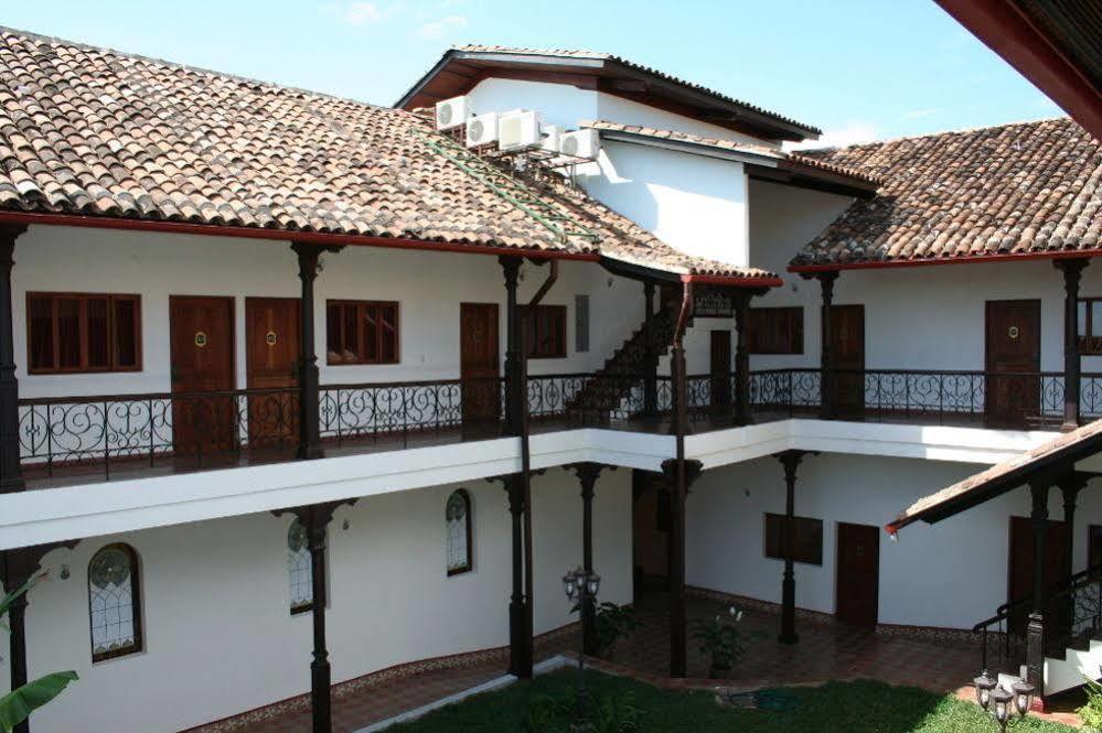 Hotel Dario Granada Zewnętrze zdjęcie