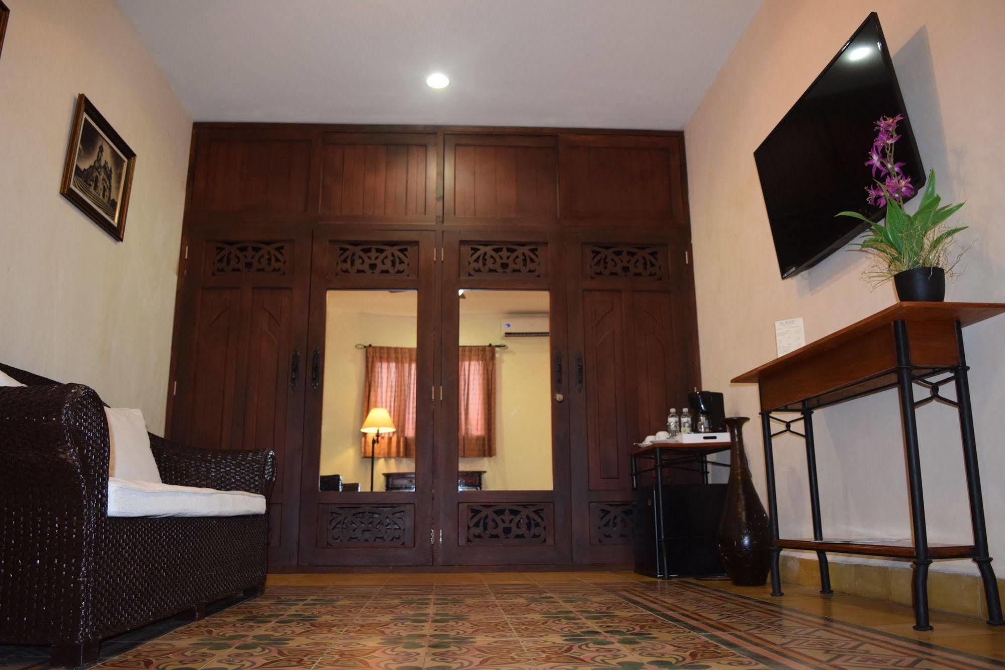 Hotel Dario Granada Zewnętrze zdjęcie
