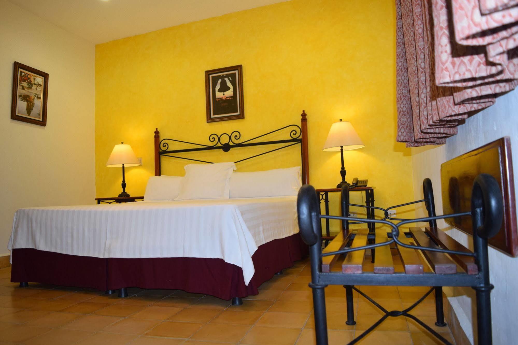 Hotel Dario Granada Zewnętrze zdjęcie